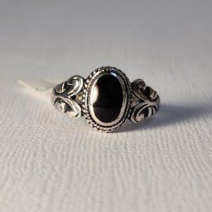 VTG 925 Authentic Black Onyx Scroll Ring Sz 8